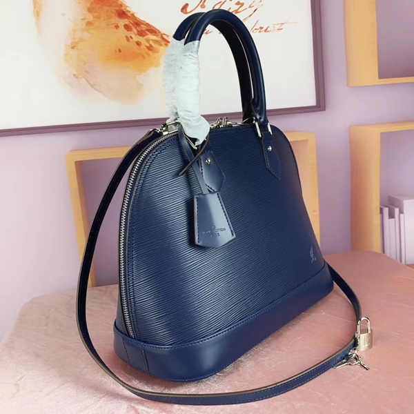 ルイヴィトンバッグ背面デザイン